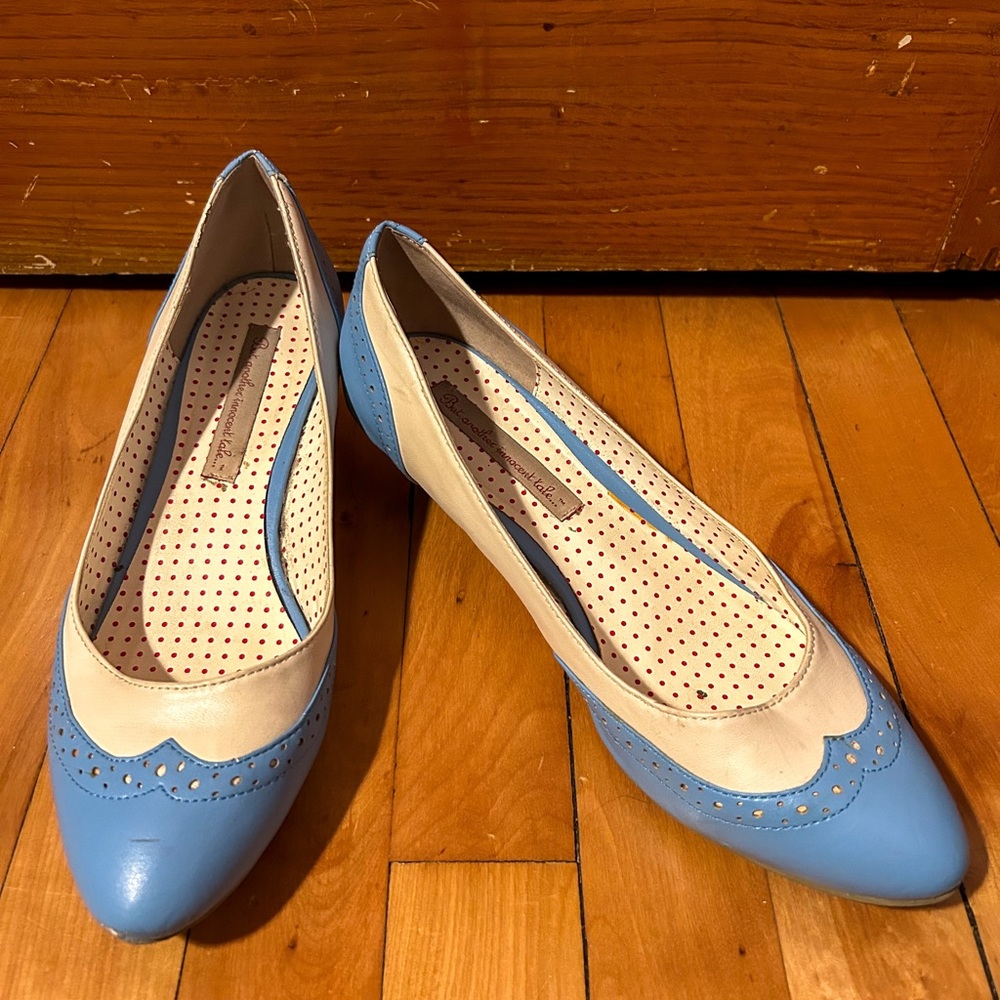 1950s inspired kitten heels